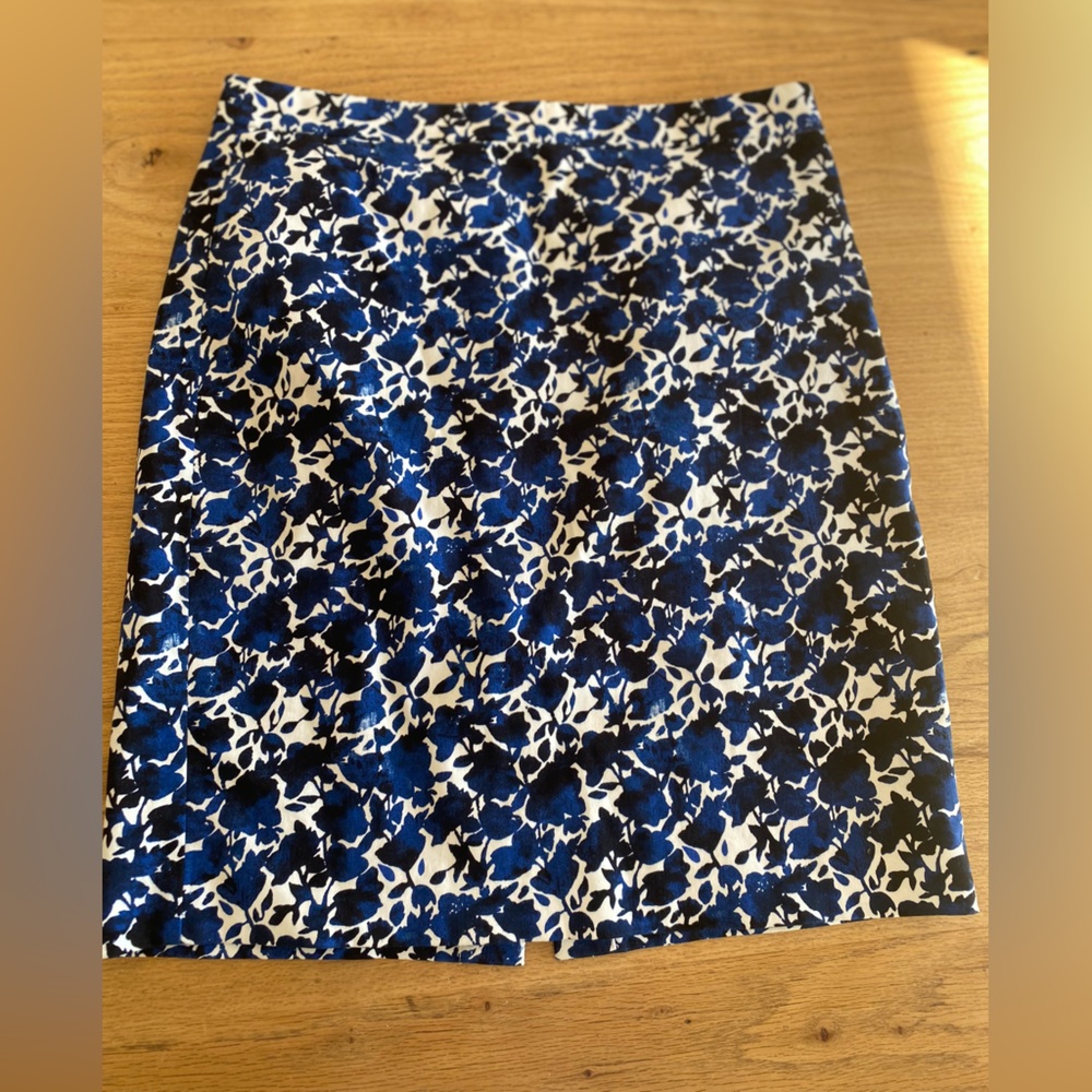 J by J Crew Blue‎ White Floral Women's  Lined Pencil  Skirt 8 Preloved